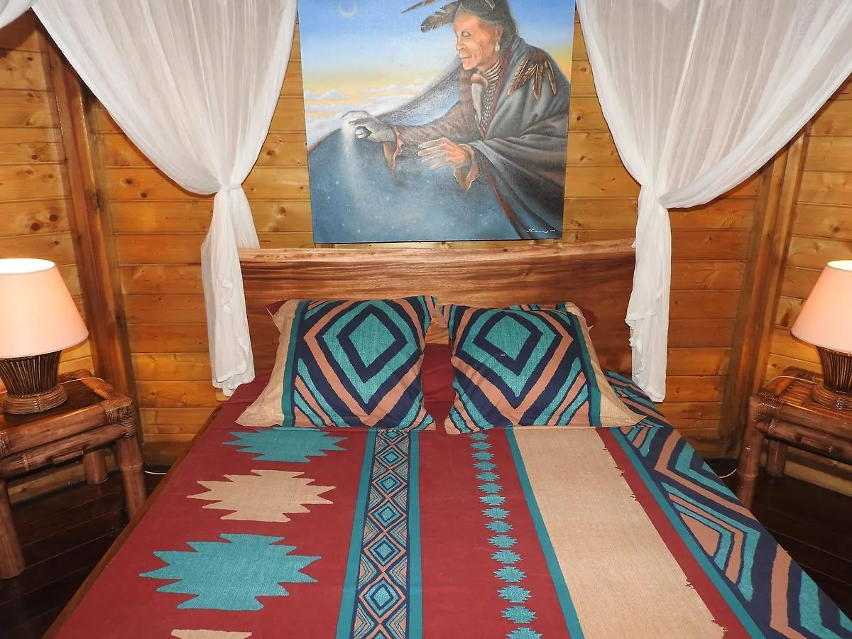 Insolite Ara Wakan / Ma cabane Pointe-Noire 0*,  Guadeloupe
