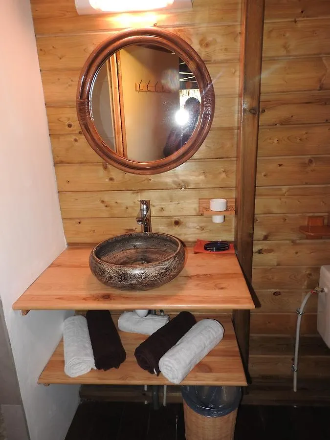 Chalet Insolite Ara Wakan / Ma cabane Pointe-Noire